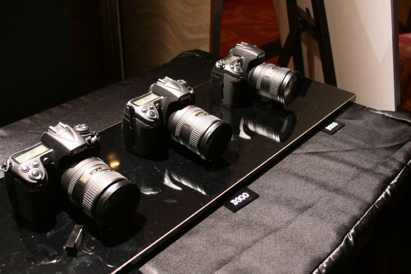 Illustration for article titled Hands On D3 and D300 Impressions: Beefy and Beautiful